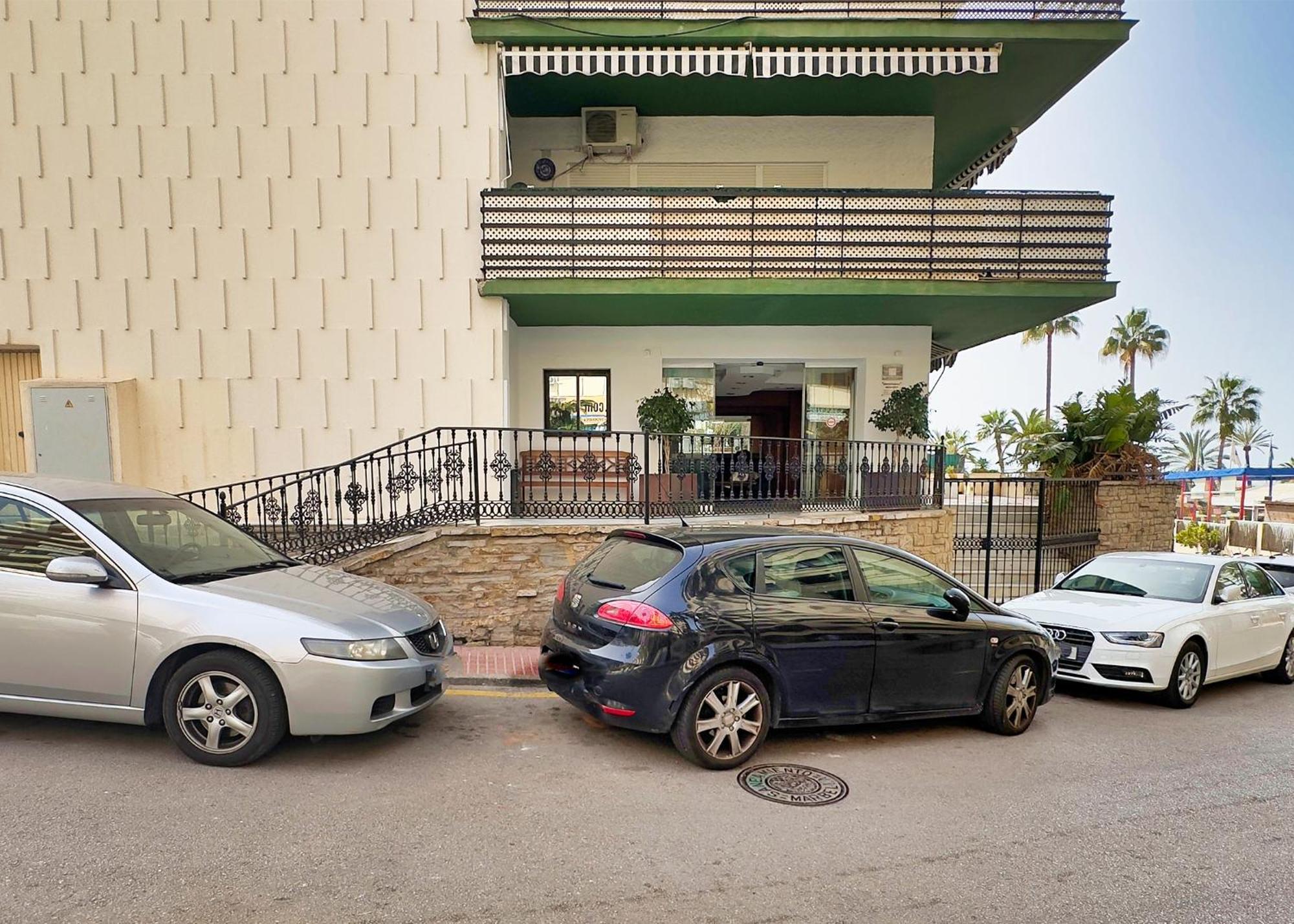 Mediterraneo 508. Fantastic Studio On The Beachfront With Sea Views. Marbellac Extérieur photo