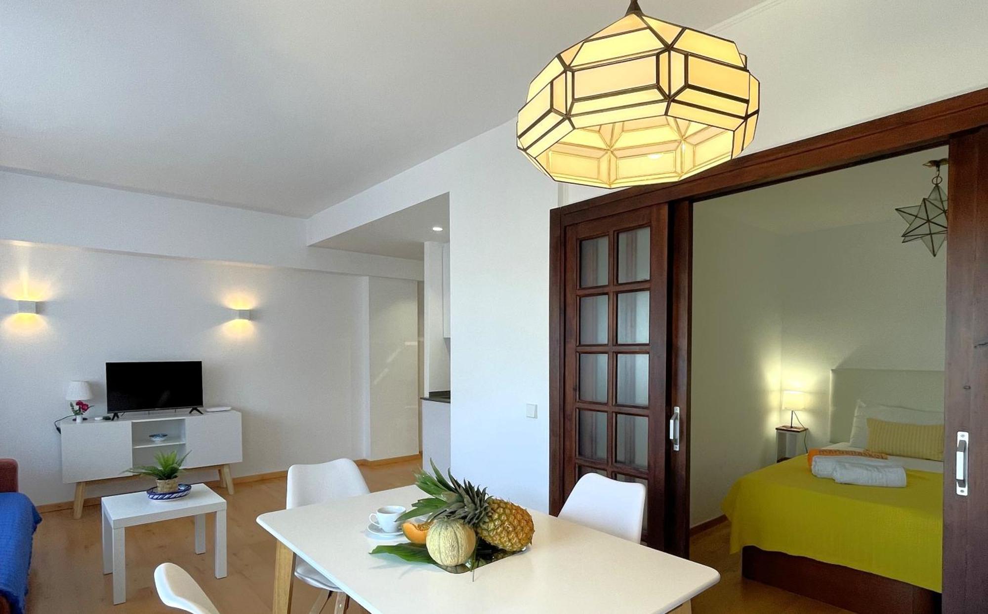 Mediterraneo 508. Fantastic Studio On The Beachfront With Sea Views. Marbellac Extérieur photo